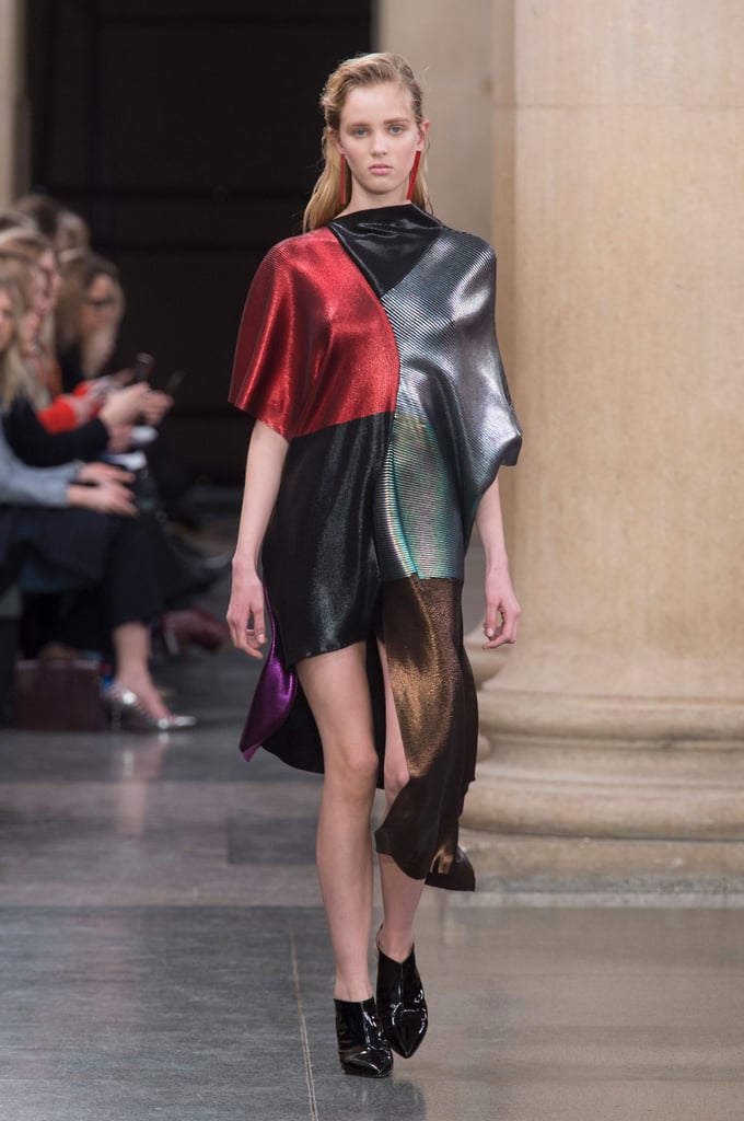 Christopher Kane Fall 2017 Runway