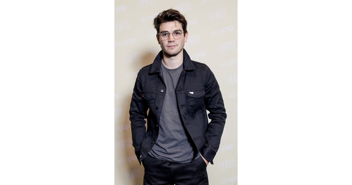Kj Apa Natural Hair Color | POPSUGAR Beauty Photo 10