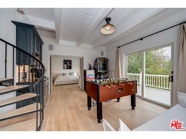 Chris Hemsworth and Elsa Pataky Selling Malibu Home