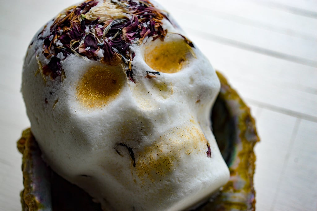 Jasmine and Gold Leaf Bath Bomb
