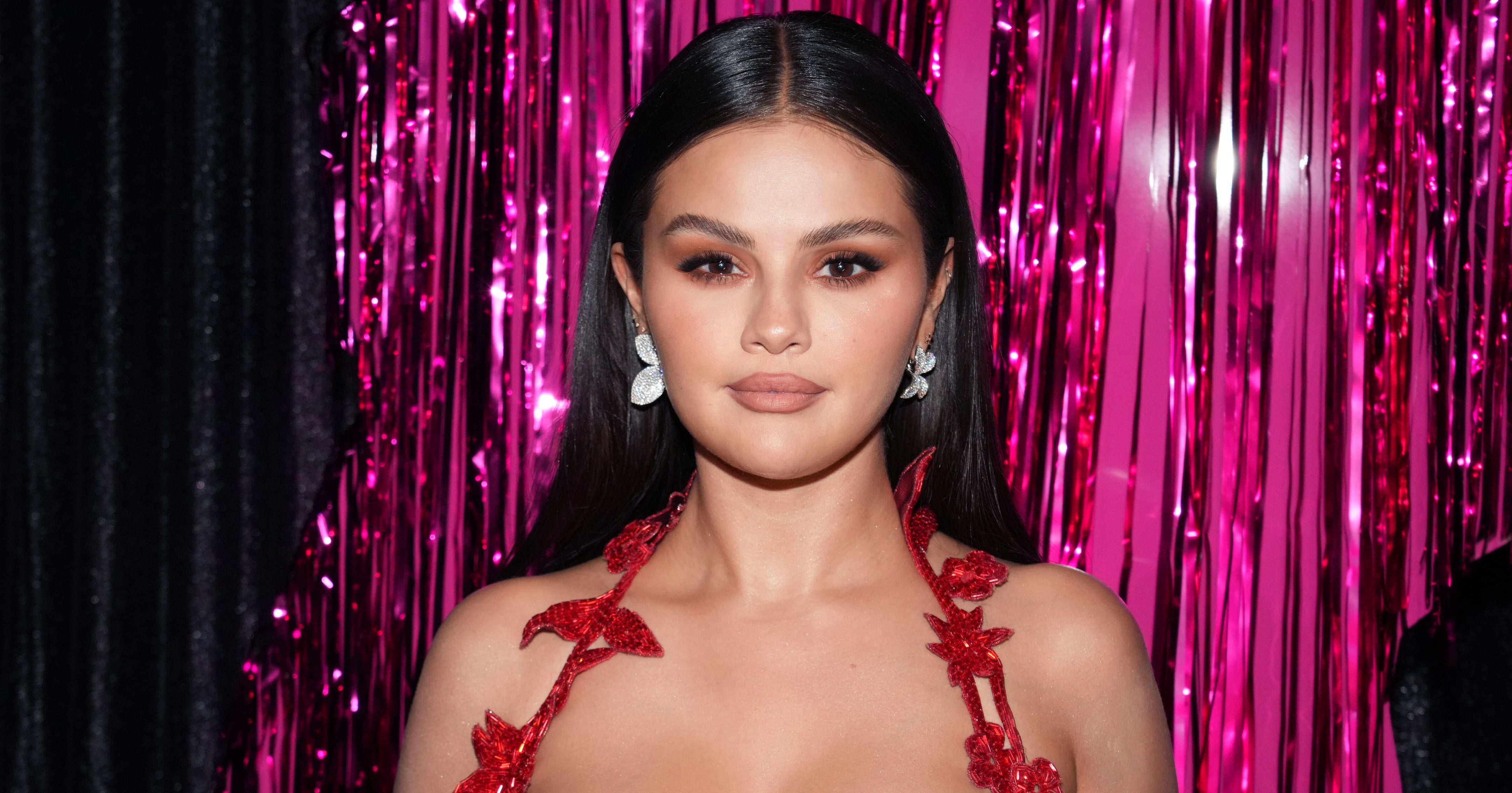 Selena Gomez s Best Outfits With New Stylist Erin Walsh POPSUGAR Fashion