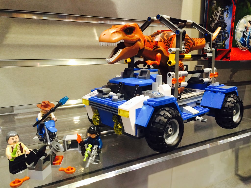 Lego Jurassic World T-Rex Tracker