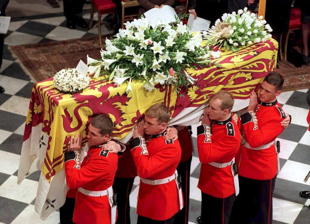 Princess Diana's coffin was carried inside Westminster Abbey by Welsh Guards.