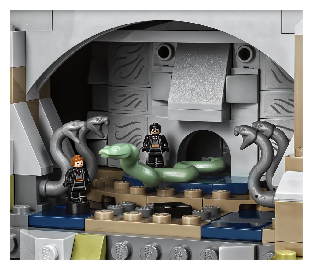The Chamber of Secrets (has apparently been permanently opened in this set).