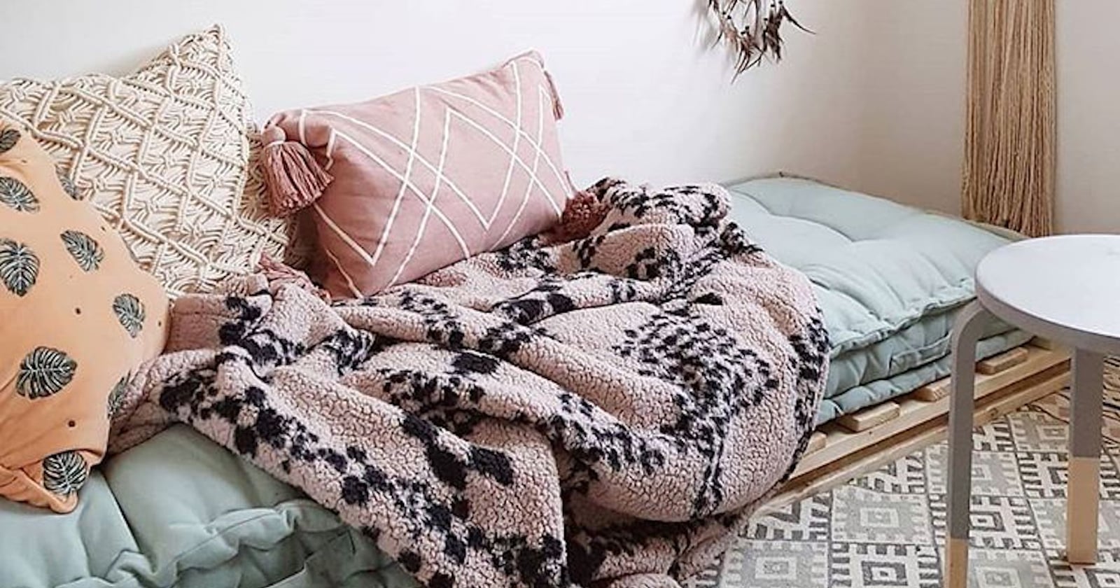 Simple-But-Clever Storage Solutions For Your Bedroom That's so Gemma