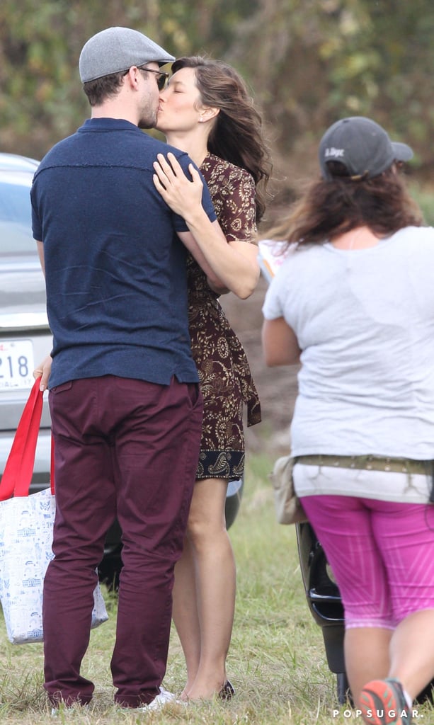 Justin Timberlake and Jessica Biel Kissing November 2016
