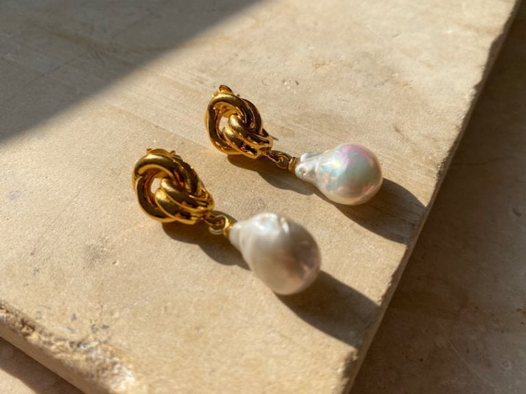 Shyla London Chunky Knot Baroque Pearl Earrings (£72)