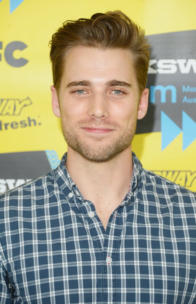 Sexy Dustin Milligan Pictures