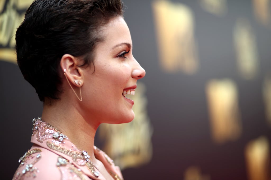 Halsey's Hair and Makeup at the 2016 MTV Movie Awards