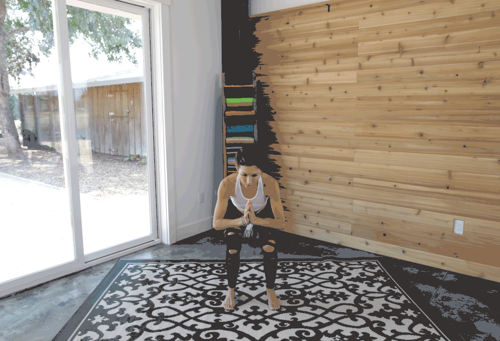 Squat With Leg Lifts