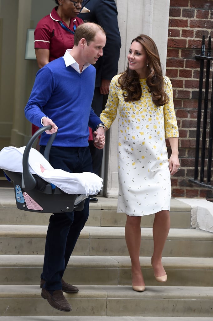 The duchess kept it chic and simple, pairing her floral-printed yellow-and-white dress with nude pumps.