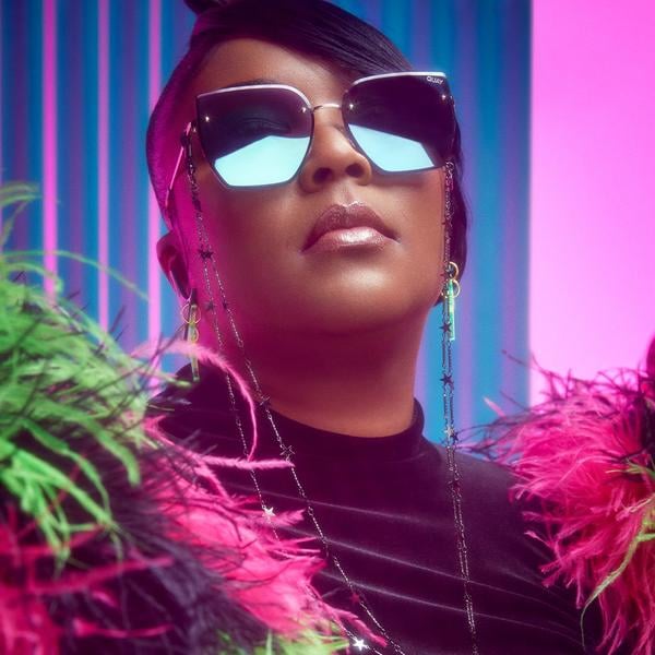 Quay x Lizzo Star Sunglasses Chain in Gun