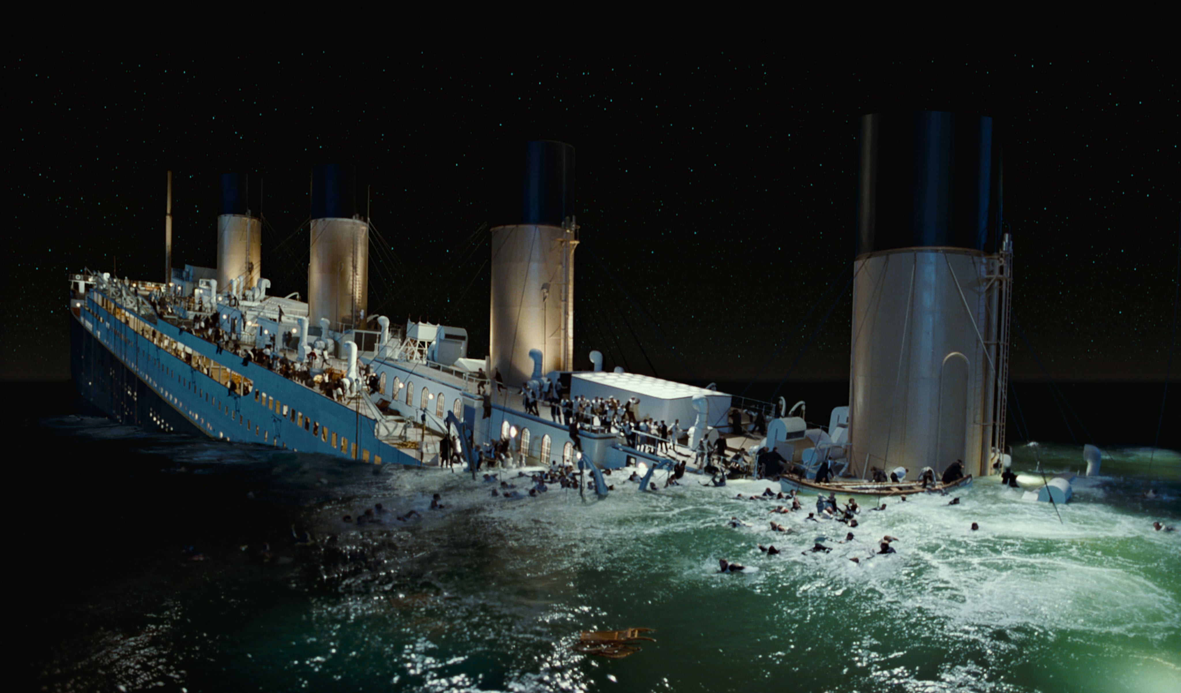 Titanic Movie Pictures Leonardo DiCaprio | POPSUGAR Entertainment