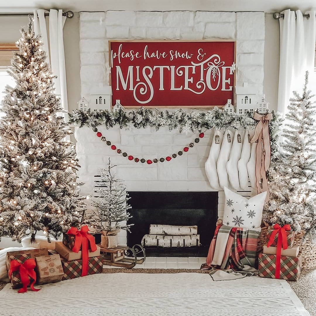 Fireplace Christmas Decor Ideas | POPSUGAR Home UK