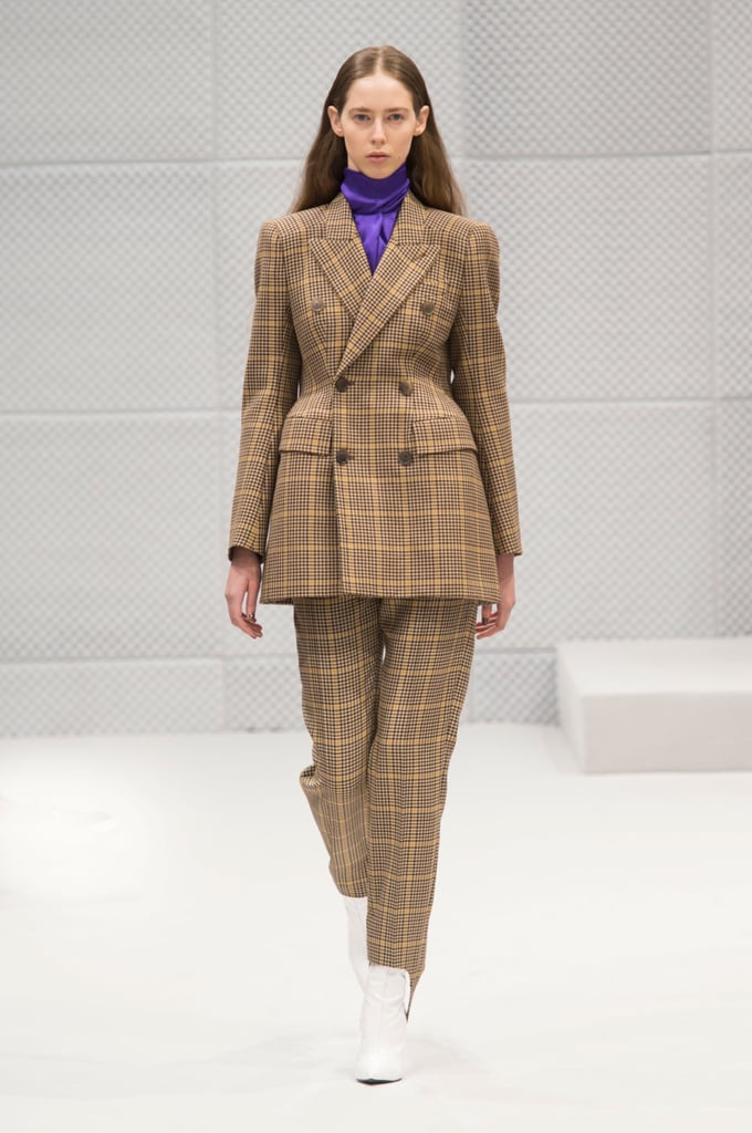 Balenciaga Fall 2016 Runway