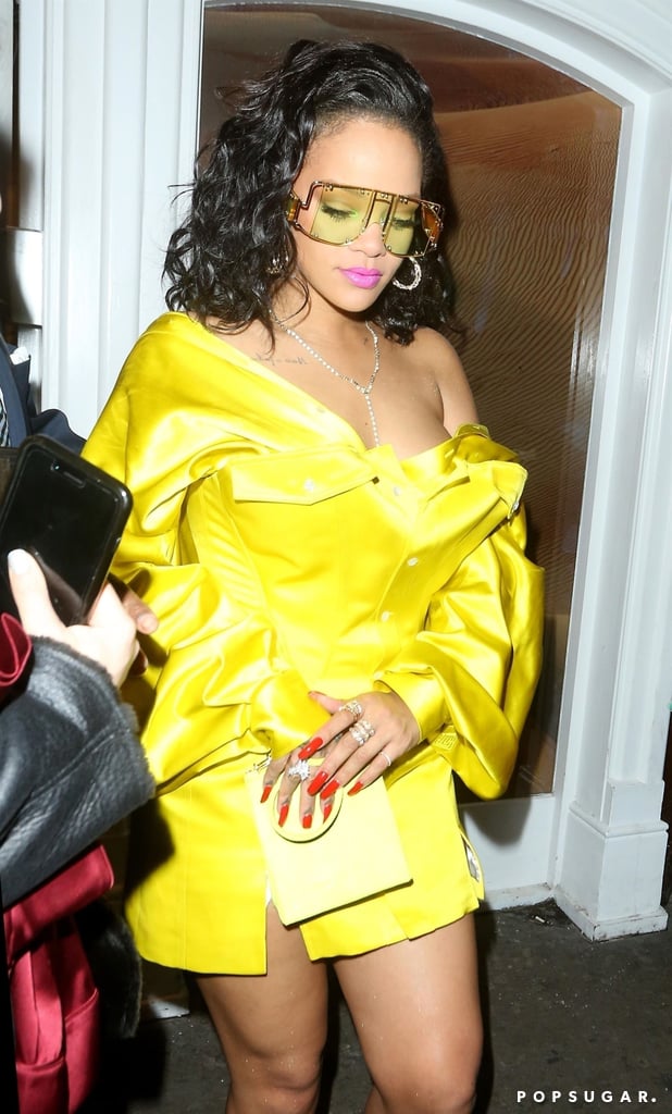 Pictures of Rihanna Looking Sexy in 2019