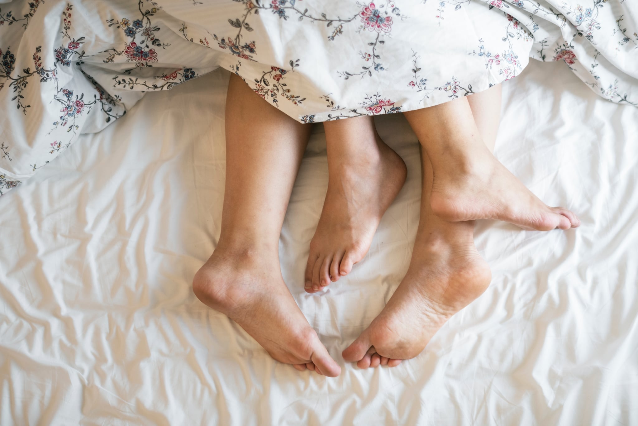 is it okay for christian couples to sleep in the same bed