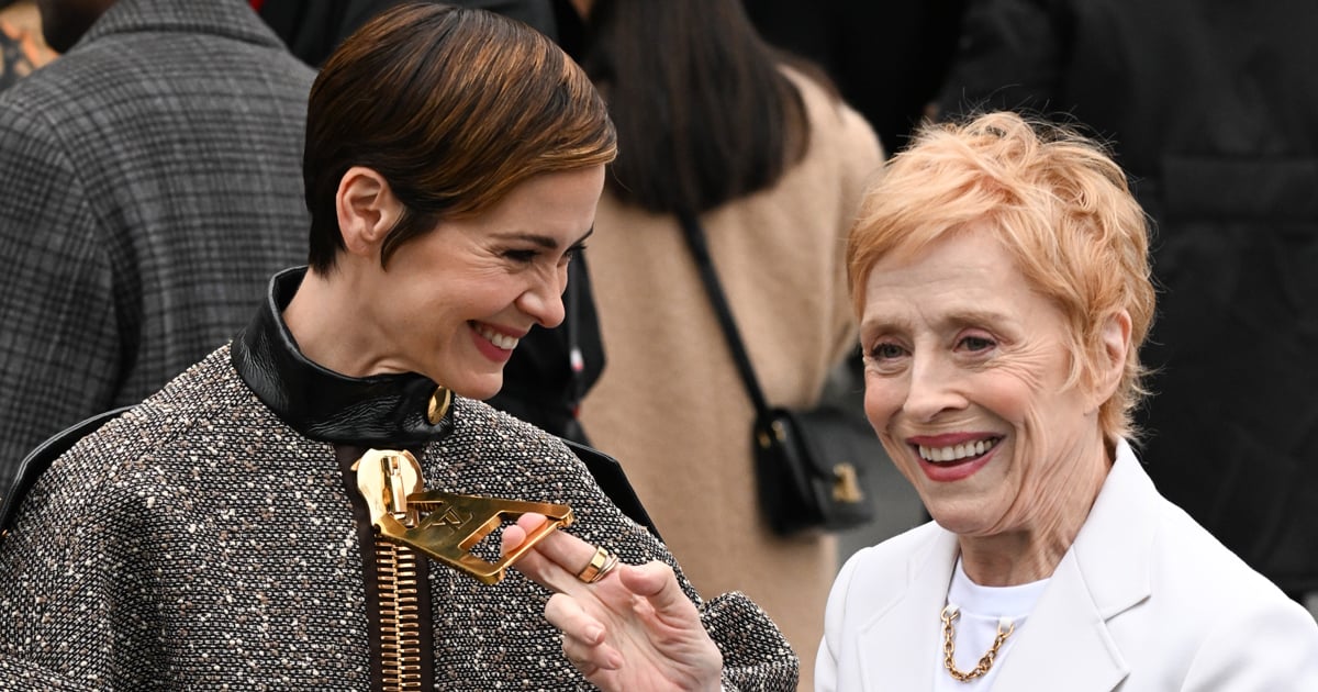 Sarah Paulson’s Oversize Zipper at Paris Fashion Week