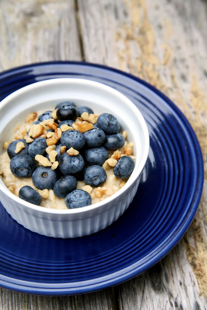 Oatmeal With Fruit and Nuts