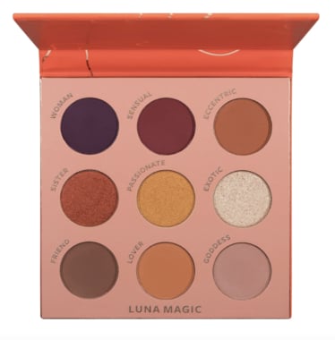The Product: Luna Magic Beauty Desnuda Eyeshadow Palette