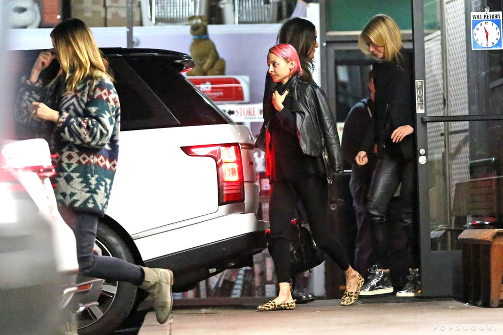 Cameron Diaz Has Dinner With Drew Barrymore | Pictures