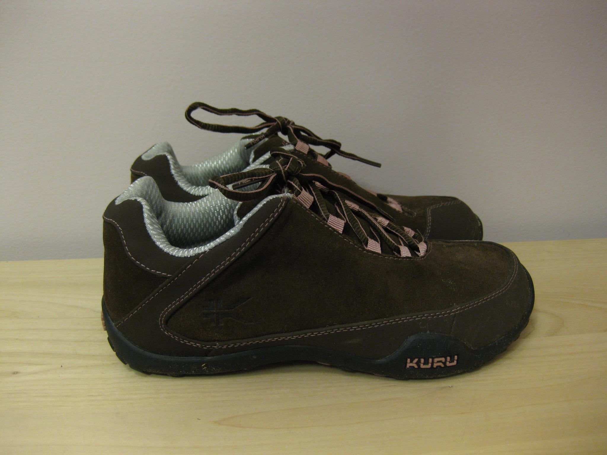 who sells kuru shoes in my area