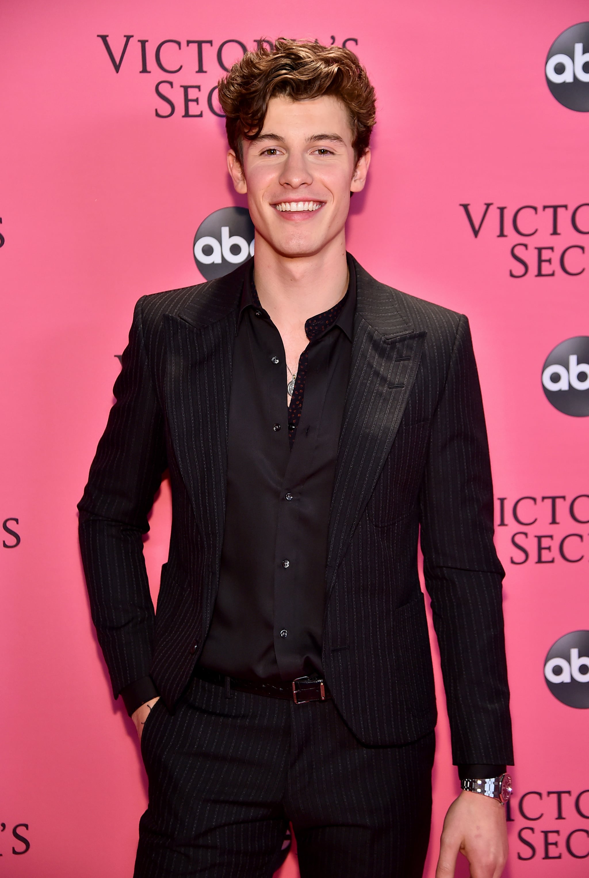 Shawn mendes outlet pink shirt