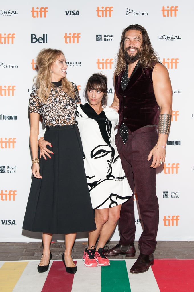 When This Woman (and Suki Waterhouse) Could Fit Comfortably in His Armpit