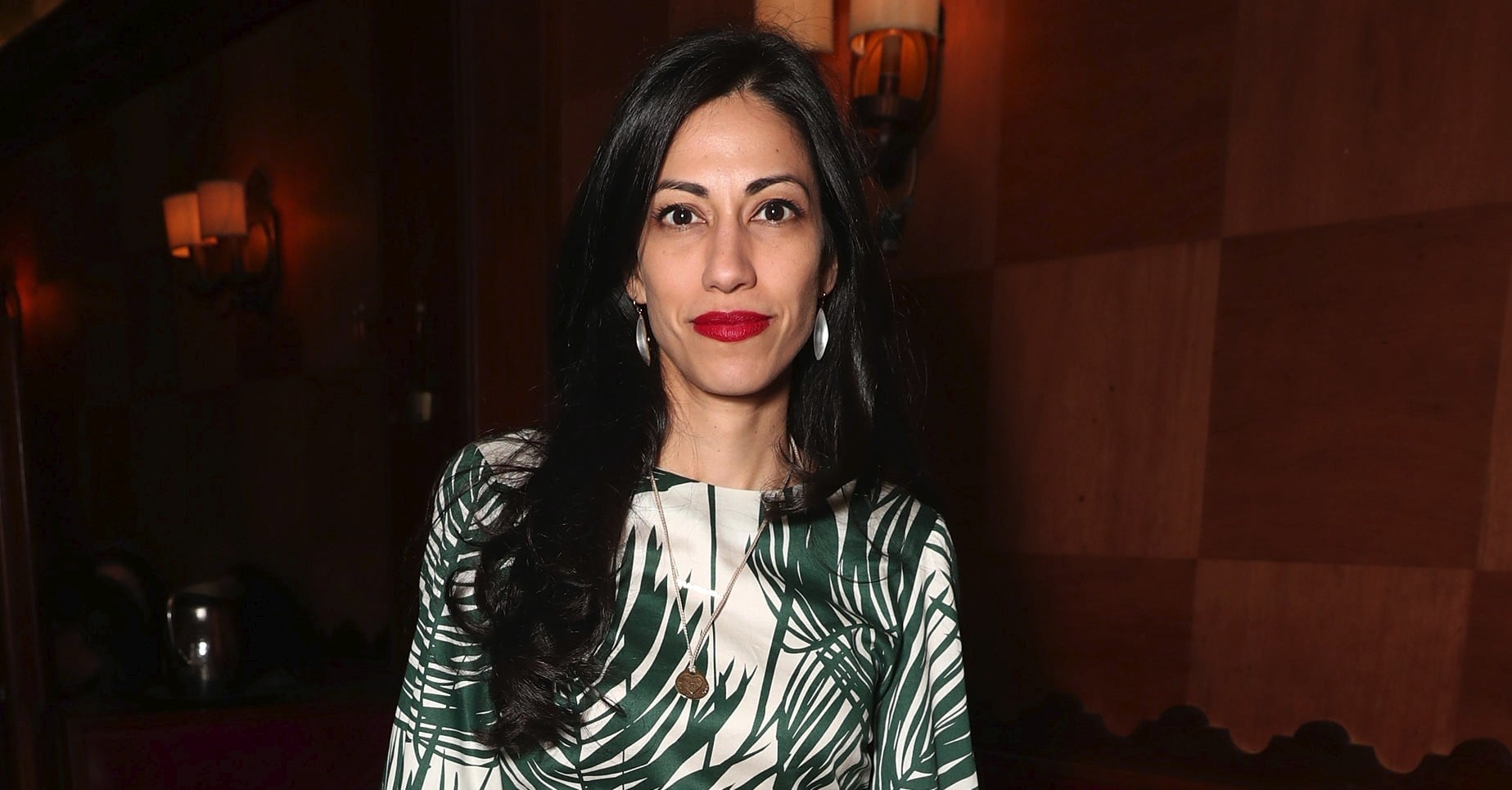 huma-abedin-s-zara-palm-tree-print-dress-ps-fashion