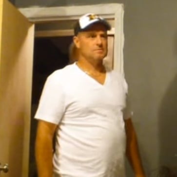 Hidden Camera Reaction to a Pregnancy Announcement