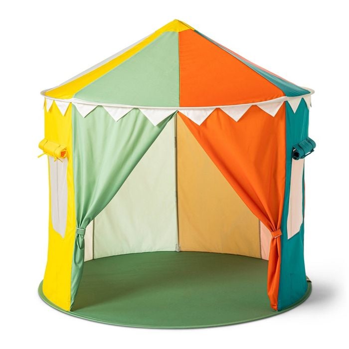 Transformative Tent: Parachute Pop Up Tent