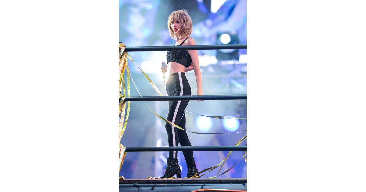 Taylor Swift Rings In 2015 With Confetti A Crop Top And Freezing