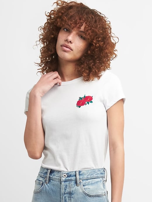 Gap Floral Embroidered Graphic Crewneck T-Shirt | Cute Graphic Tees For ...