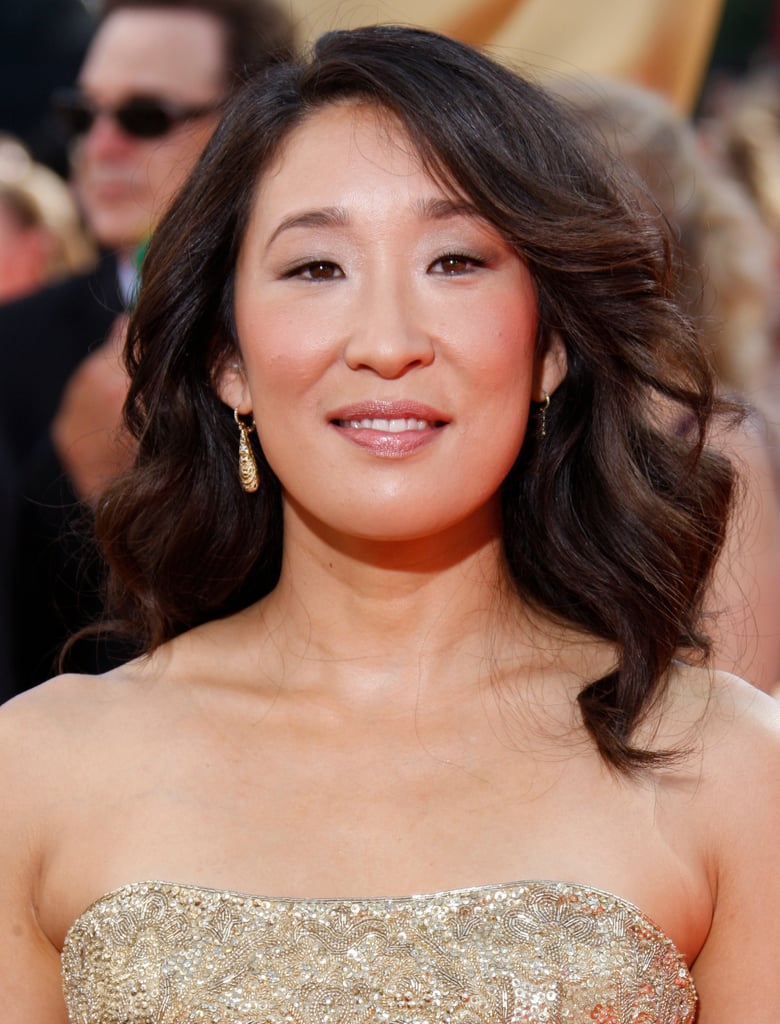 Sandra Oh Best Emmys Beauty Looks From 10 Years Ago Popsugar Beauty