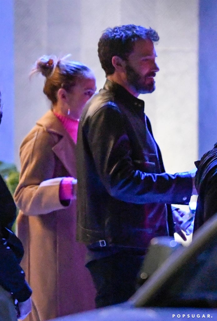 Jennifer Lopez and Ben Affleck Hugging-in-LA Pictures