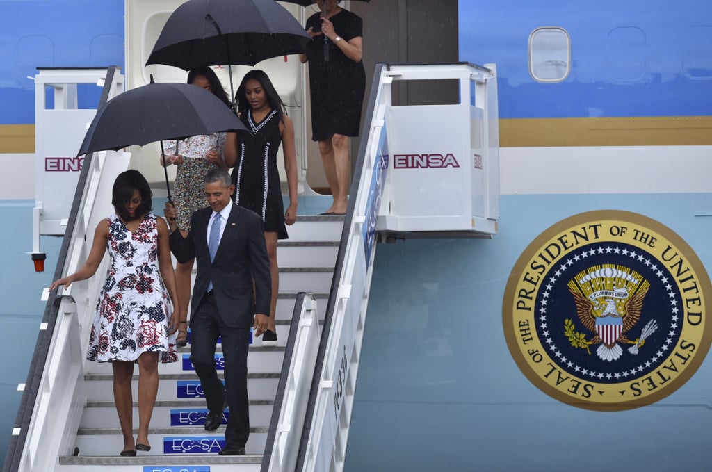 Malia completed her outfit with strappy flats.