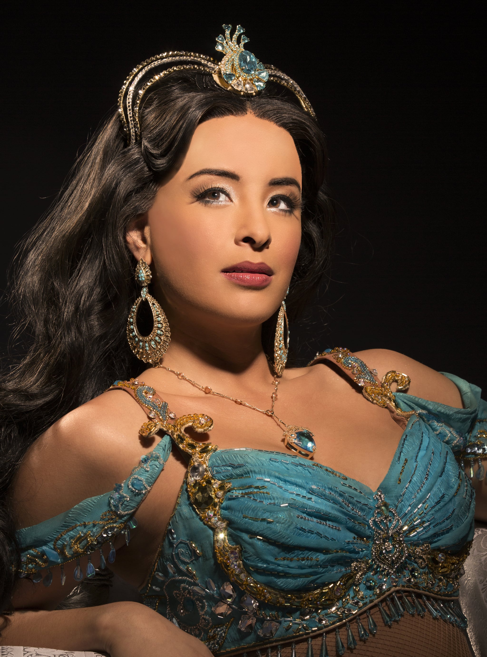 Jasmine S Makeup Secrets Deep Down We All Still Want To Be Jasmine From Aladdin Popsugar Beauty Photo 5