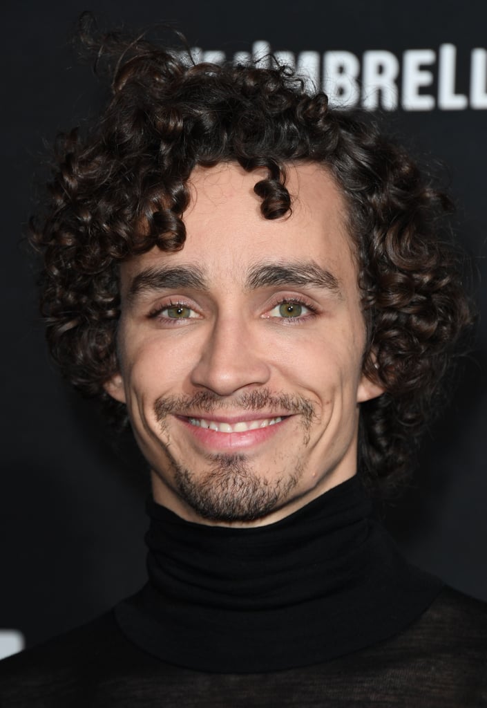 See The Umbrella Academy's Robert Sheehan's Hottest Photos