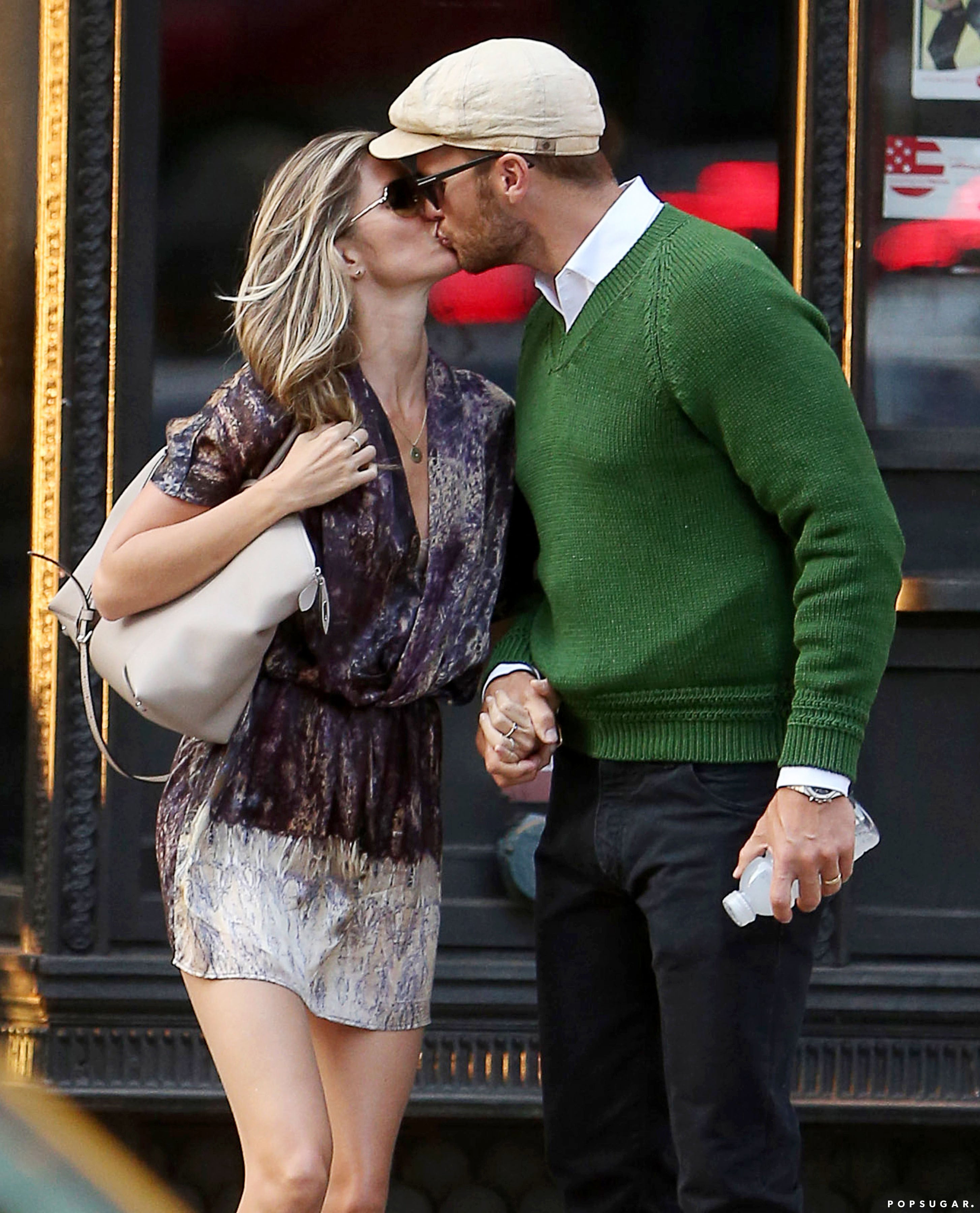Gisele Bundchen And Tom Brady Kissing In Nyc Pictures Popsugar Celebrity 