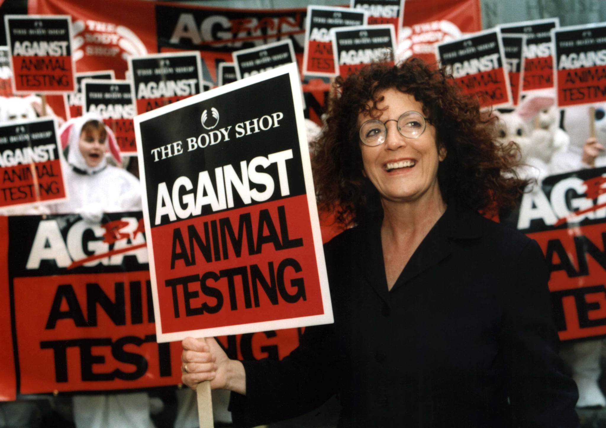 Anita Roddick OBE campaigns  for a Europe-wide ban on cosmetic testing on animals in 1996Please credit:Vismedia+44 (0)20 7287 4646