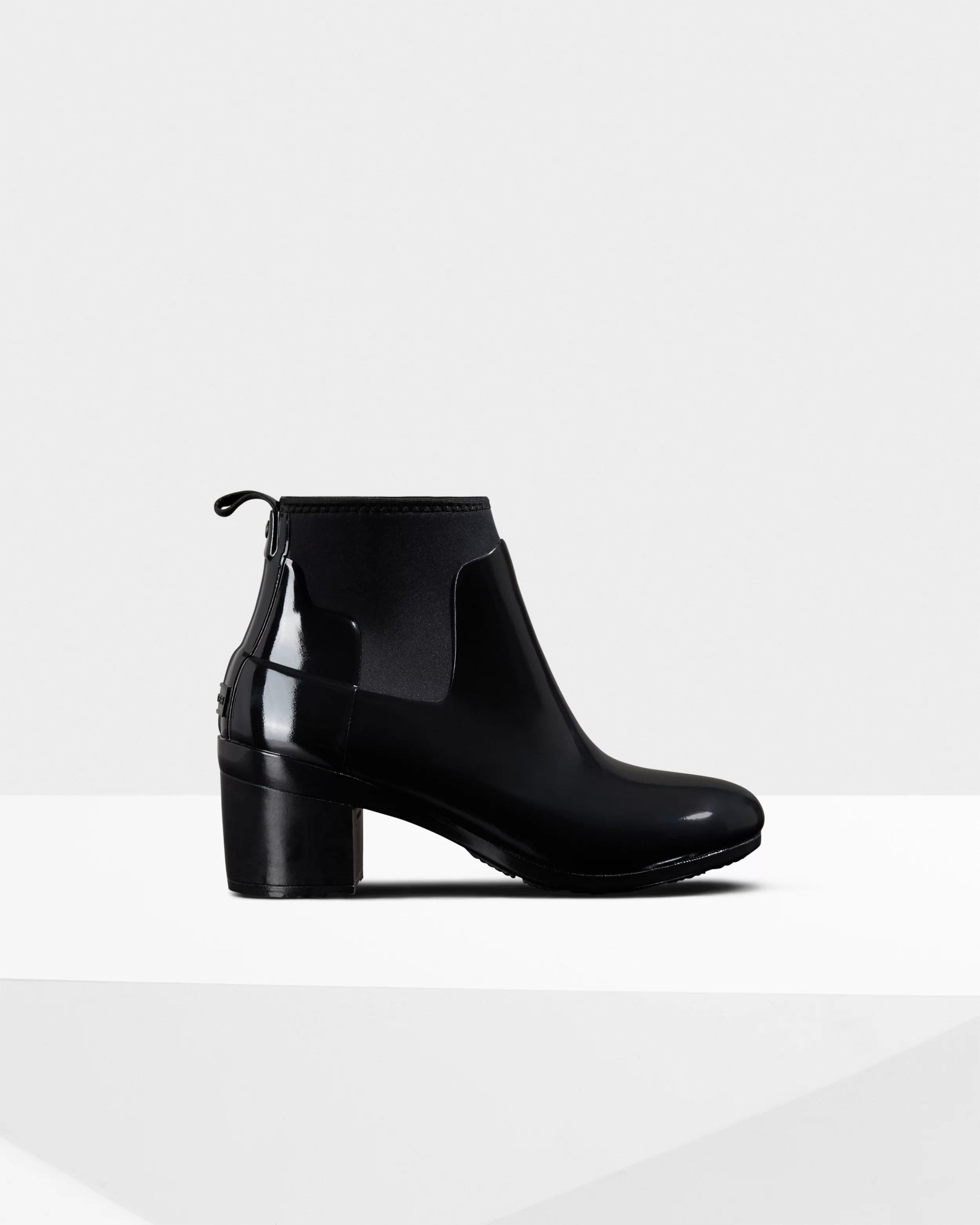 Hunter chelsea boots outfit 2025