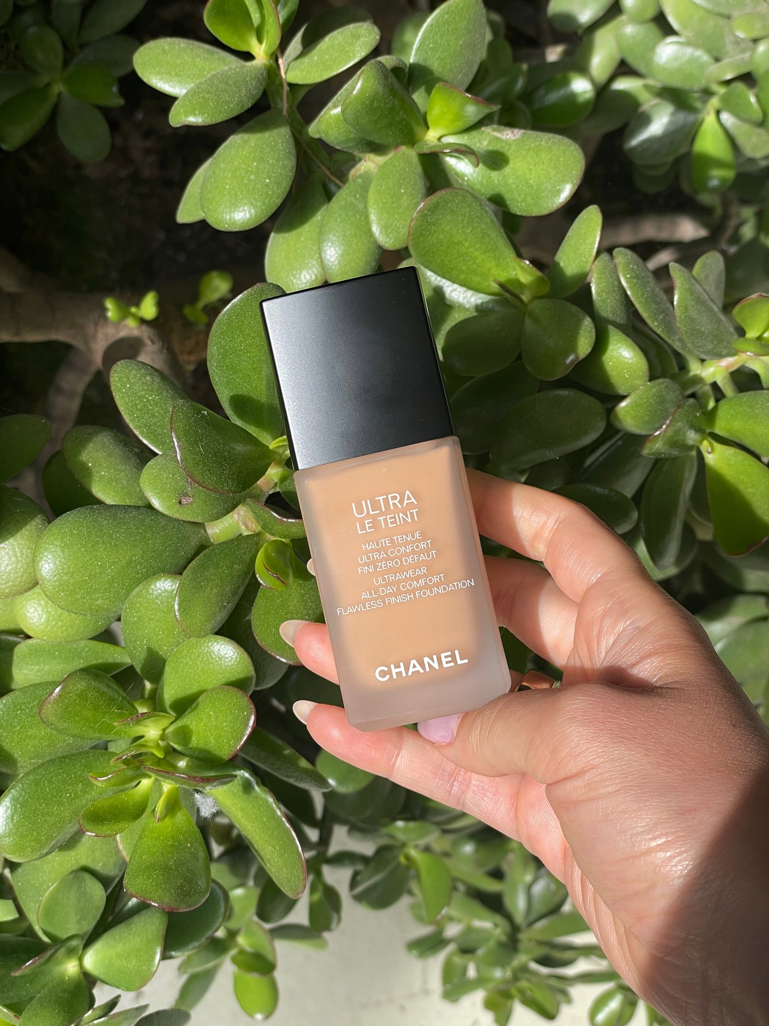 Chanel Ultra Le Teint Ultrawear Foundation Review and Photos | PS Beauty