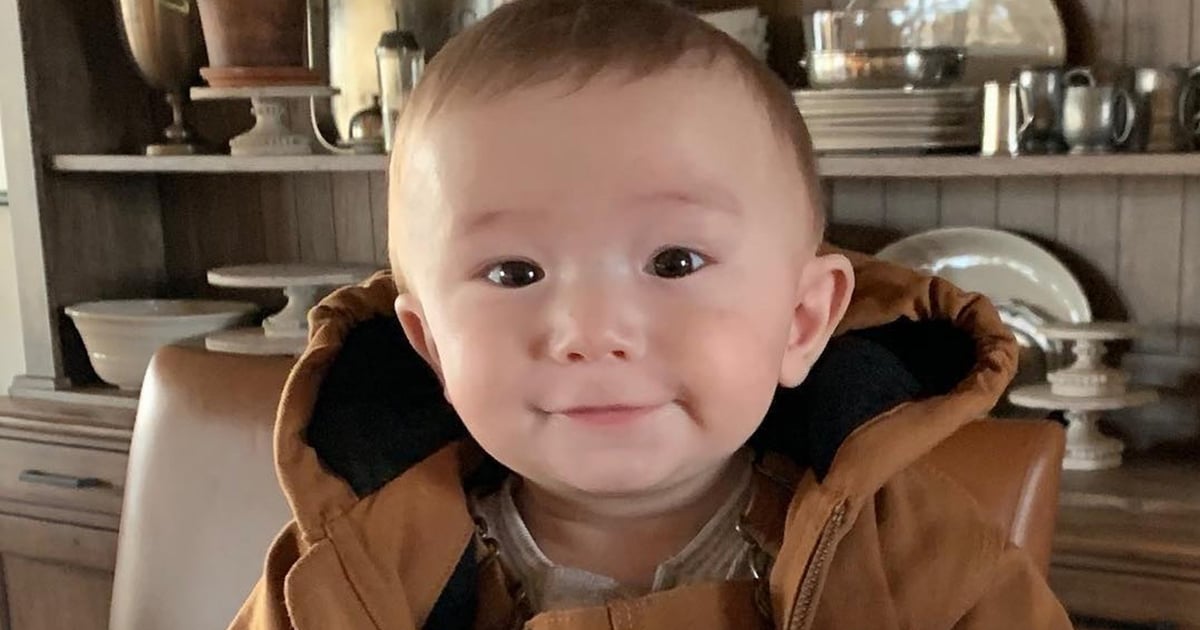 Cute Pictures Of Chip And Joanna Gaines S Son Crew