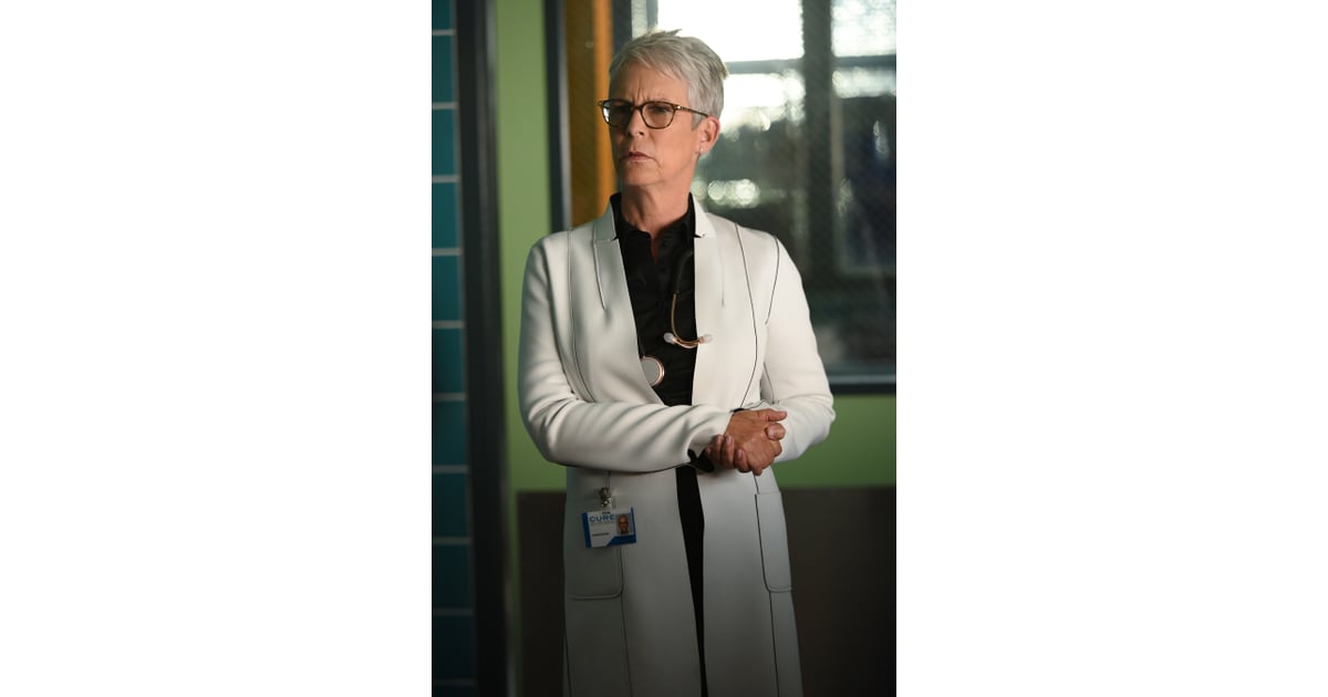 Dean Munsch Has Added a Lab Coat to Her AllBlack Staples Scream Queens Season 2 Style