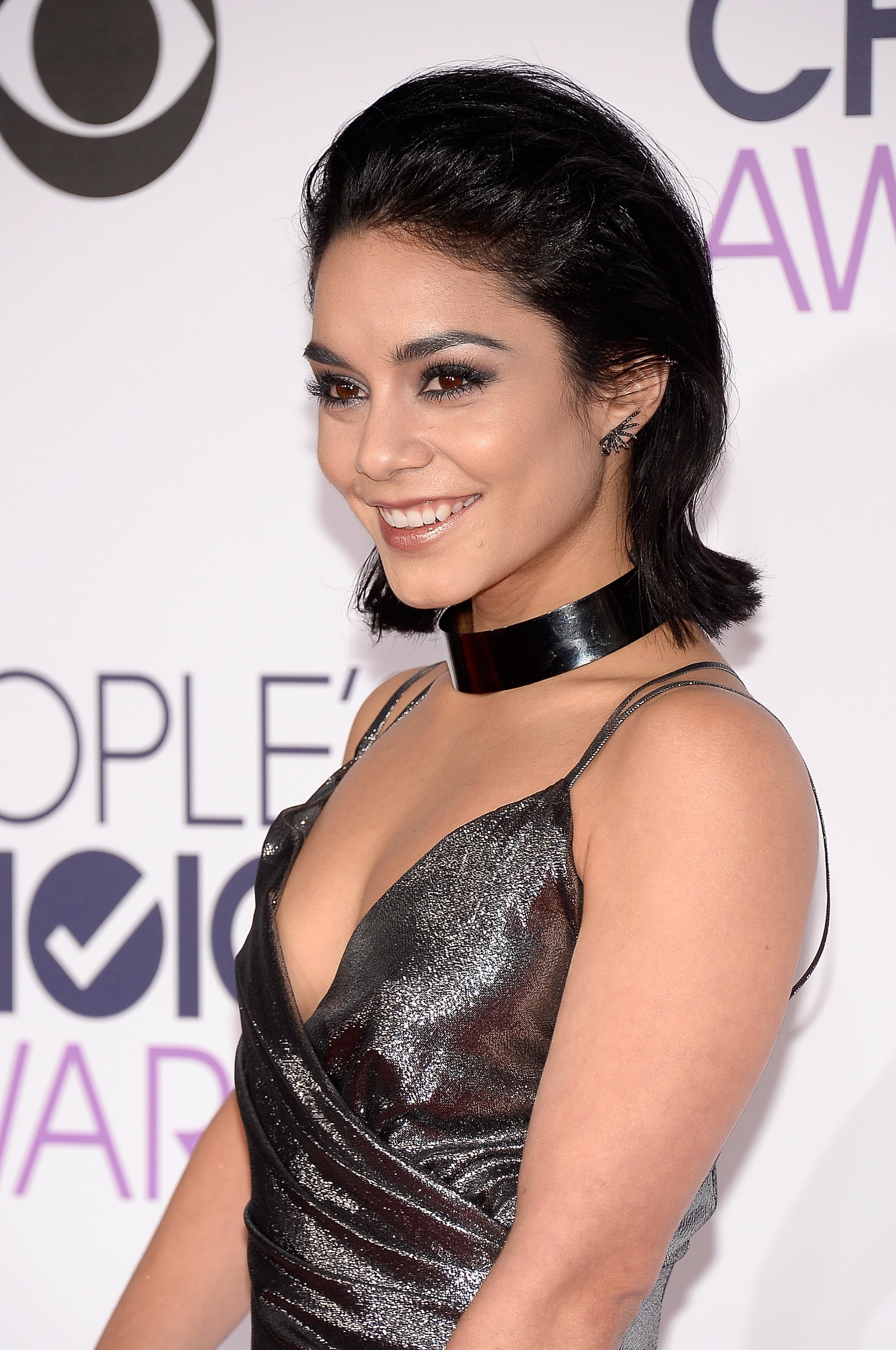 Vanessa Hudgens | Every Gorgeous Hair and Makeup Look From the People's  Choice Awards | POPSUGAR Beauty Photo 3