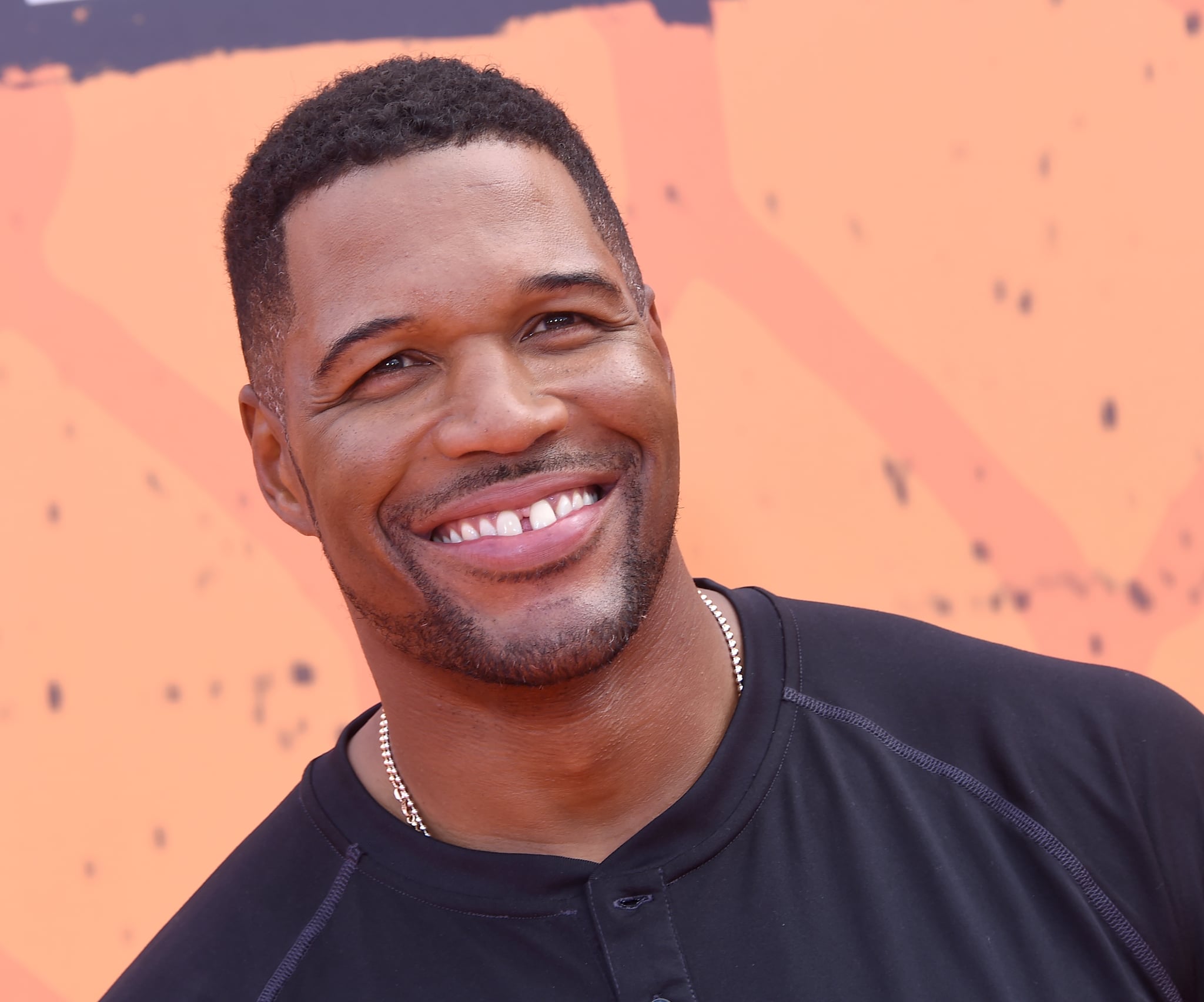 Michael Strahan Saying Goodbye To His Famous Gap Teeth Popsugar Beauty 