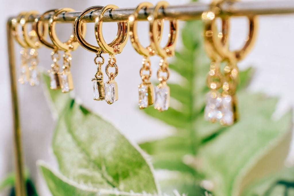 Kaukab Jewelry Charm Huggie Hoop Earring