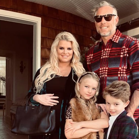 Pregnant Jessica Simpson Asks For Remedies For Swollen Feet