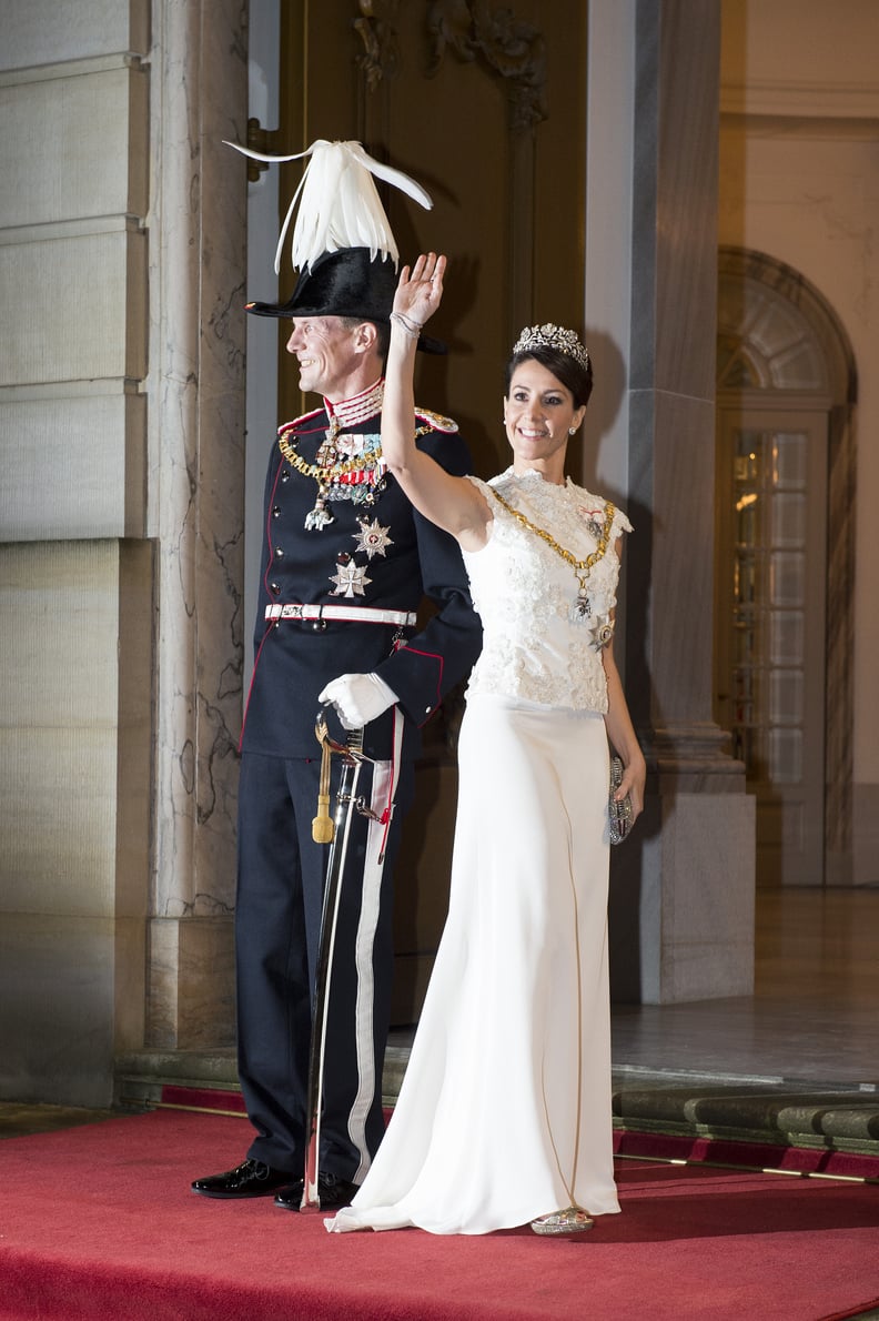 Instead of a Gown, She Wore a White Embroidered Set For a New Year's Reception