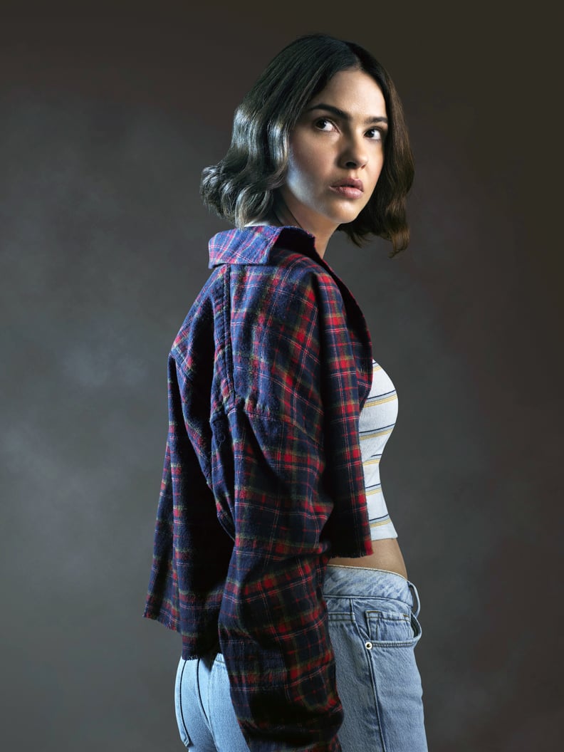 How Old Is Malia Tate Compared to Shelley Hennig?
